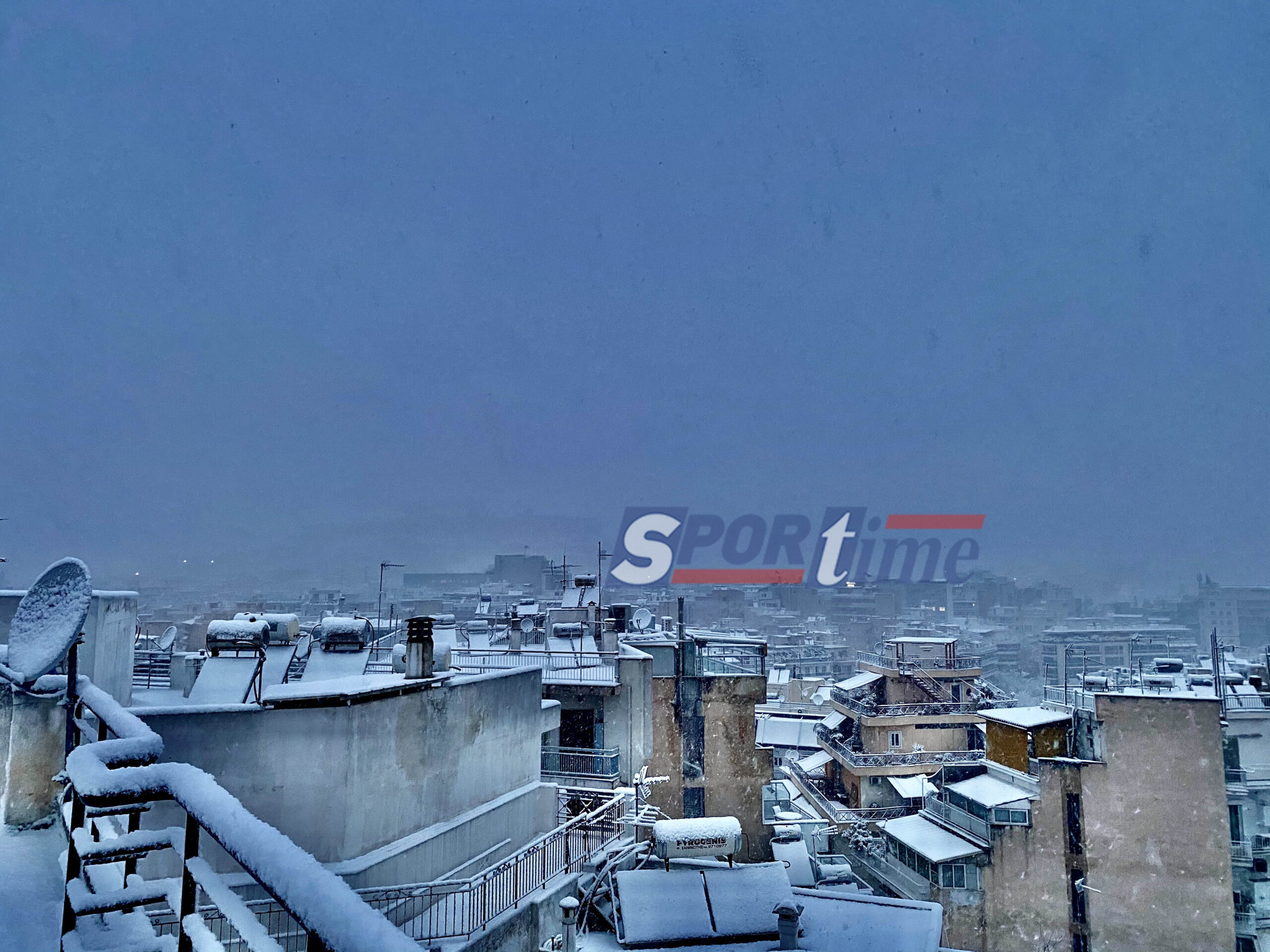Χιόνια: Δεν φαίνεται ούτε η Ακρόπολη στην Αθήνα! (φωτογραφίες)
