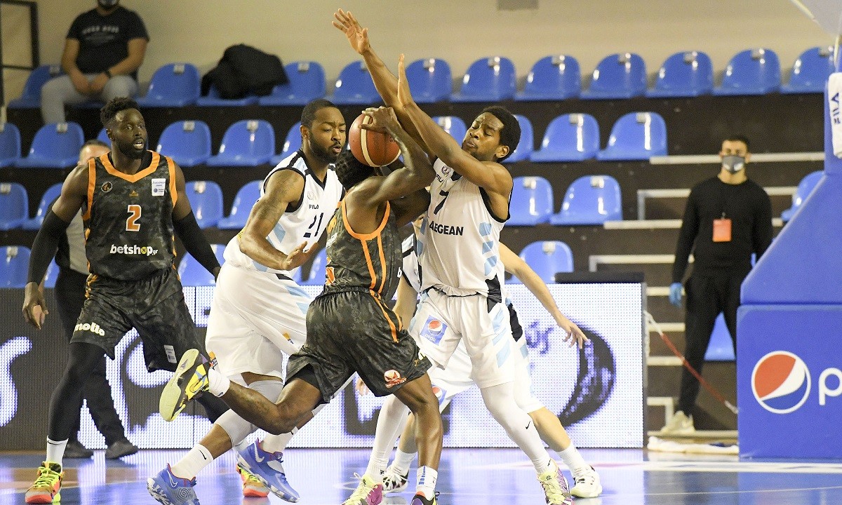 Όπως αναμενόταν αναβλήθηκε κι επίσημα από τον ΕΣΑΚΕ η αναμέτρηση Κολοσσός- Προμηθέας για την 18η αγωνιστική της Basket League.