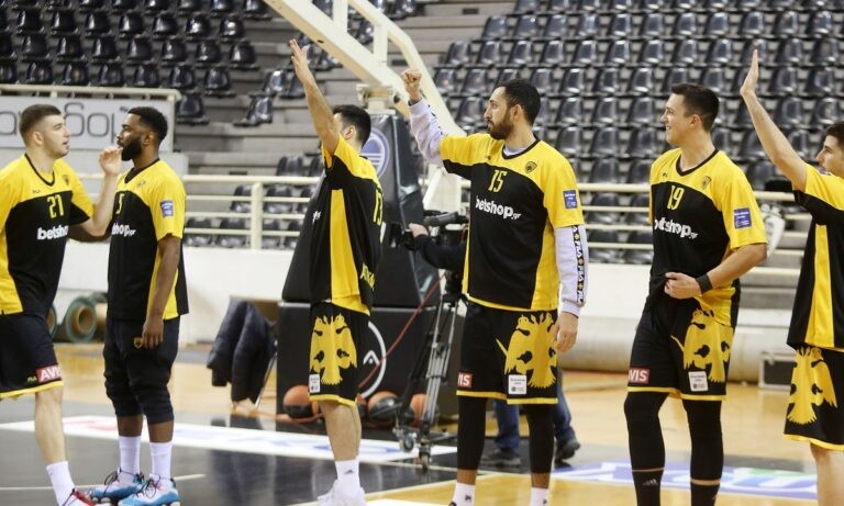 ΑΕΚ: Με εννέα παίκτες κόντρα στον Ηρακλή