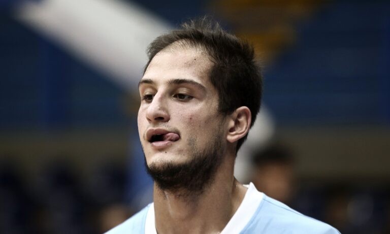 Κολοσσός: Χάνει τη σεζόν ο Αρσενόπουλος