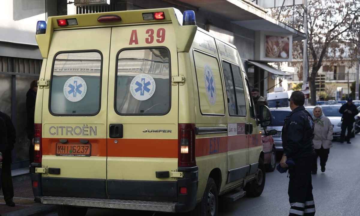 Κοζάνη: Κατήγγειλε «κορονοπάρτι» – Διακομίστηκε στο νοσοκομείο!