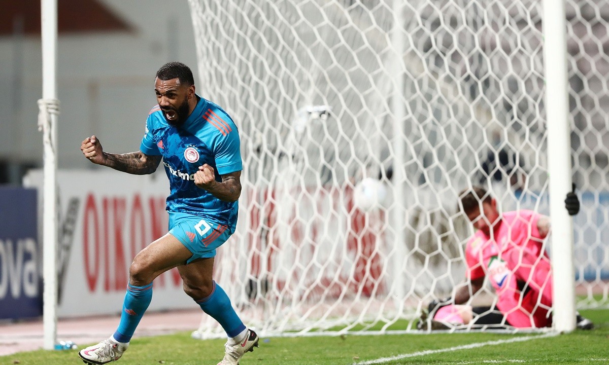 Βόλος – Ολυμπιακός 1-2: Ο Εμβιλά ξεκόλλησε τον Ολυμπιακό στον Βόλο (vids)