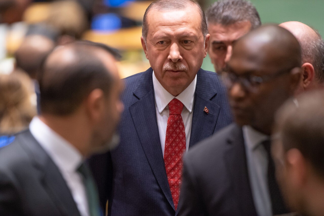 Αμερική- Τουρκία: Κλειστός ο δίαυλος επικοινωνίας μεταξύ ΗΠΑ και Τουρκίας. Σε αναμμένα κάρβουνα ο Ταγίπ Ερντογάν για τις σχέσεις των 2 χωρών.