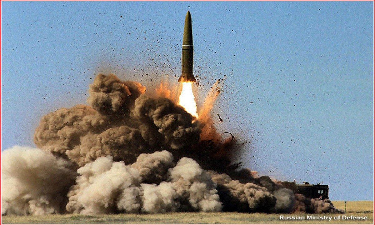 Ρωσία: Ρωσικοί βαλλιστικοί πύραυλοι, πιθανότατα Iskander, φαίνεται να ευθύνονται για τον βομβαρδισμό βυτιοφόρων που μετέφεραν πετρέλαιο.