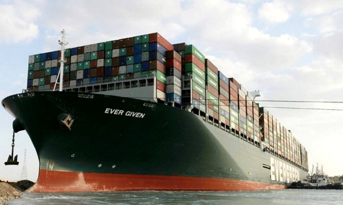 Διώρυγα του Σουέζ: Τα προϊόντα που μεταφέρουν τα πλοία που εγκλωβίστηκαν λόγω του Ever Given