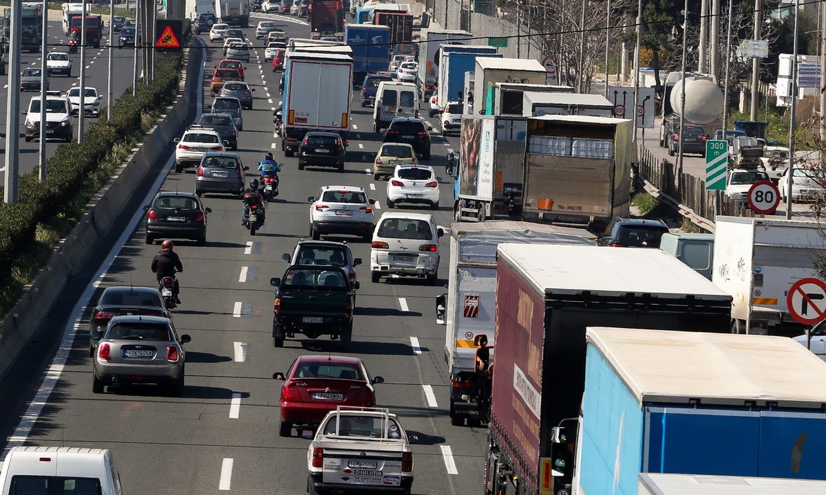 Καθαρά Δευτέρα: Πώς θα κινηθούν τα φορτηγά το τριήμερο – Η εγκύκλιος του Υπουργείου Μεταφορών
