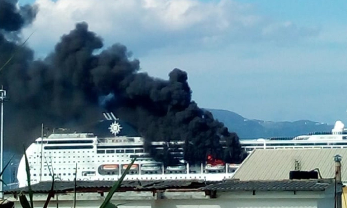 Κέρκυρα: Φωτιά τώρα σε κρουαζιερόπλοιο στο λιμάνι