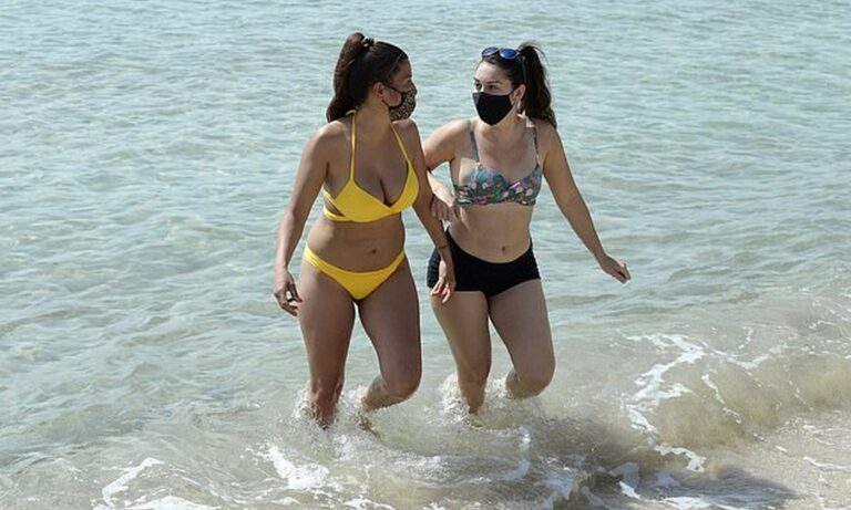 Ισπανία – Απίστευτο: Πρόστιμο αν βγάλεις τη μάσκα στην παραλία!
