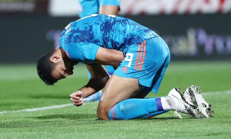 ΑΕΛ – Ολυμπιακός: Δύο αναγκαστικές αλλαγές με Χασάν, Γκράουρ