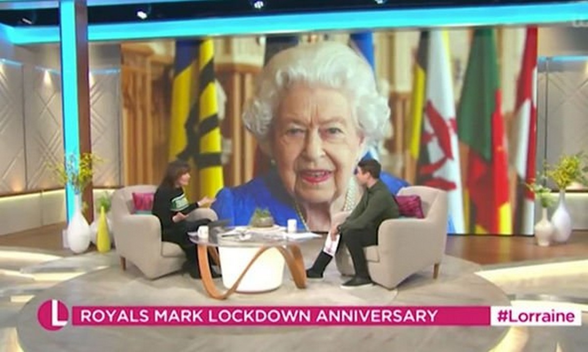 Βασίλισσα Ελισάβετ: «Έχασε κομμάτι από το δόντι;» – Η on air απορία που έγινε viral