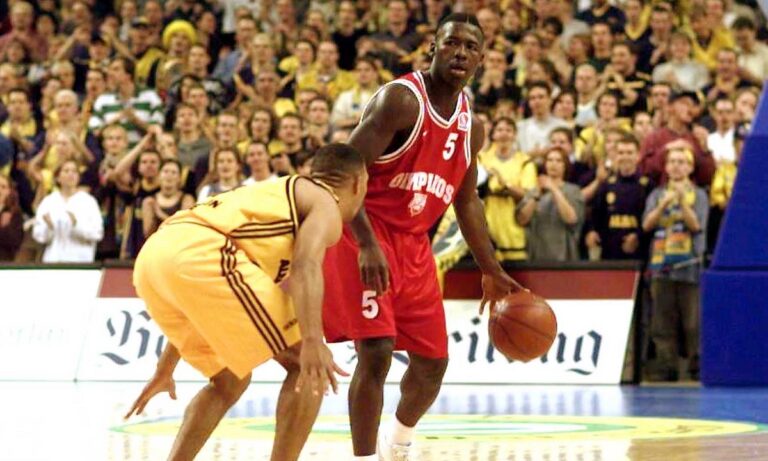 Άλμπα- Ολυμπιακός: Άρχισε άσχημα, έστρωσε στην πορεία