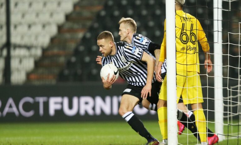 Ίνγκασον: Νούμερα φορ για τον Ισλανδό που έφτασε τα 6 γκολ!