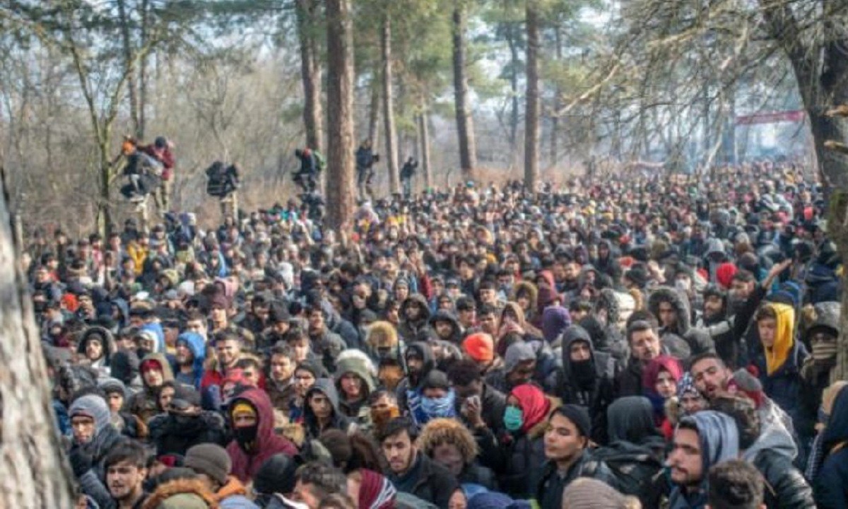 Βρετανία: Κέντρα ελέγχου ασύλου μεταναστών εκτός χώρας, την ώρα που η Ελλάδα «βουλιάζει»
