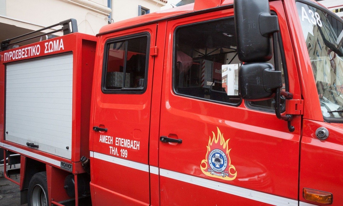 Εθνική οδός: Φωτιά σε φορτηγό, έκλεισε η Αθηνών-Λαμίας