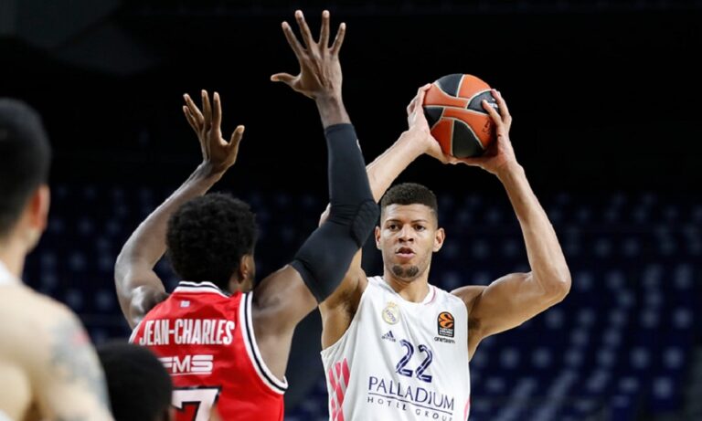 Ταβάρες: «Πονούσα ή όχι, έπρεπε να παίξω…»