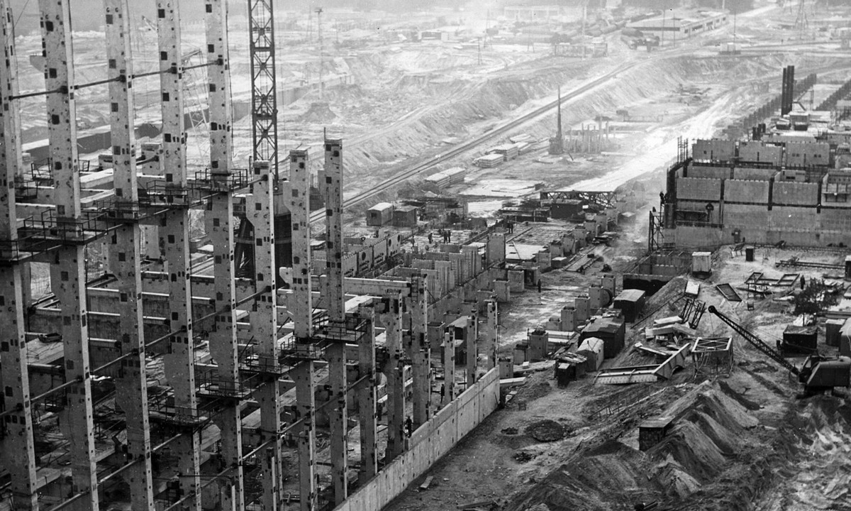 Τσέρνομπιλ - 26/4/86: Οι εργαζόμενοι στον πυρηνικό σταθμό «Βλαντιμίρ Ίλιτς Λένιν», άρχισαν τις προγραμματισμένες εργασίες για ένα πείραμα...