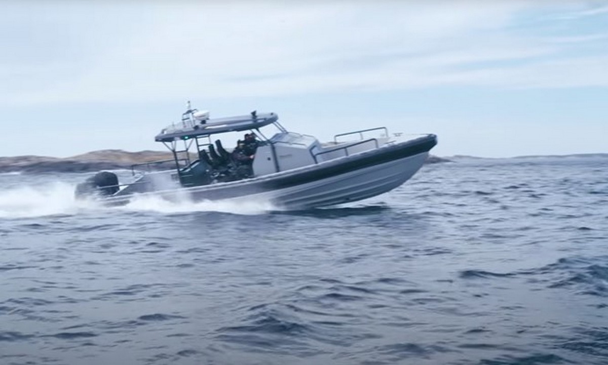 Ελληνοτουρκικά: O Αρχηγός ΓΕΕΘΑ μαζί με ΟΥΚάδες δοκίμασαν το νέο σκάφος των Ειδικών Δυνάμεων