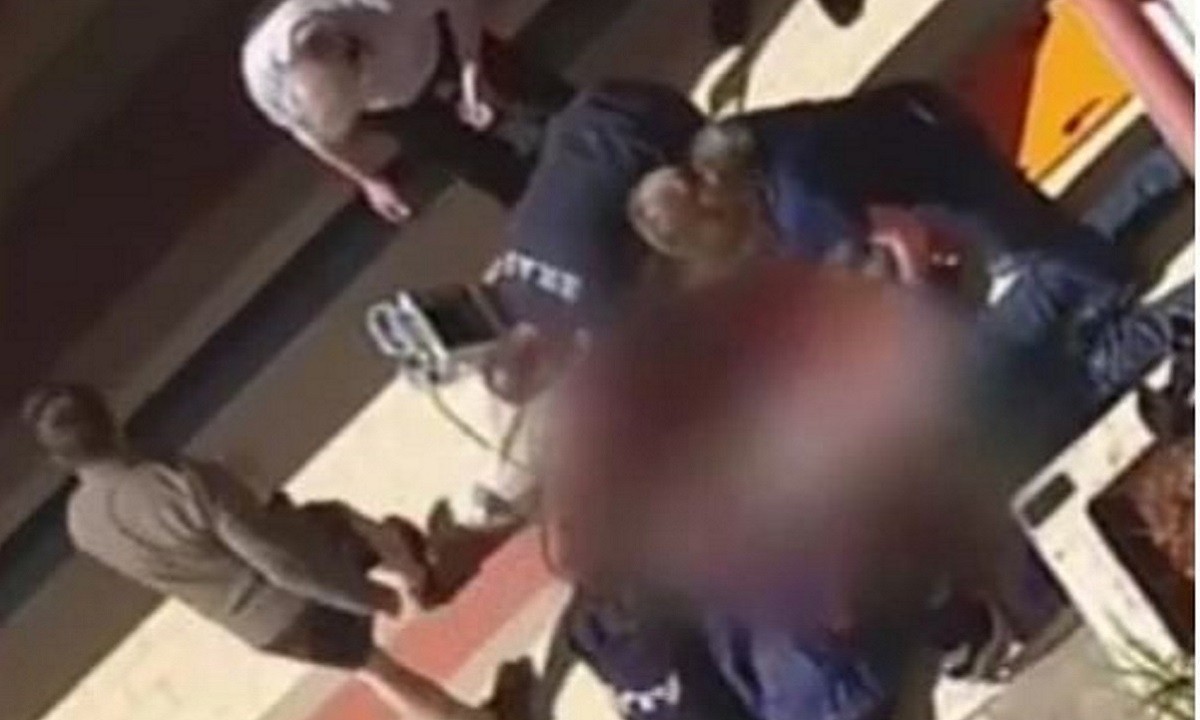 Γλυφάδα: Σοκ, 70χρονος έπεσε από τον 2ο όροφο εμπορικού και βρήκε τραγικό θάνατο!