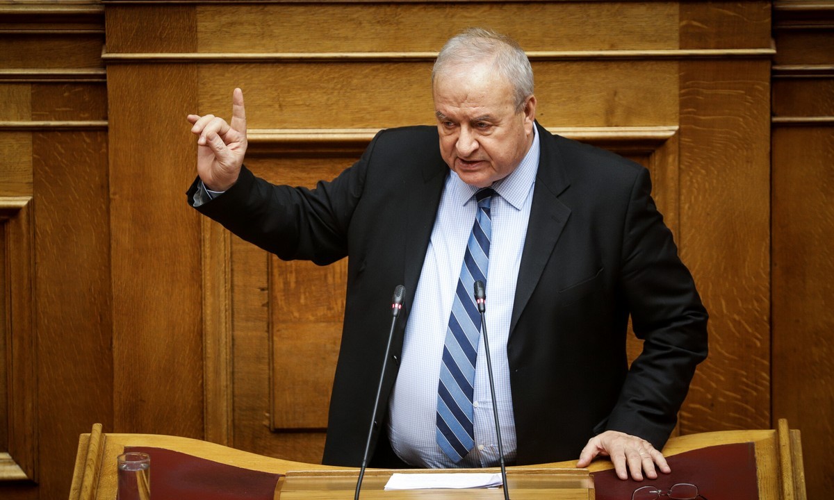 Έλληνας βουλευτής έχασε 42 κιλά στην εντατική λόγω κορονοϊου – Δείτε πώς είναι σήμερα