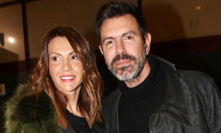 Ένα από τα πιο ερωτευμένα ζευγάρια της ελληνικής showbiz στο παρελθόν, ο Ιωσήφ Μαρινάκης και Χρύσα Καλπάκη έχουν χωρίσει.