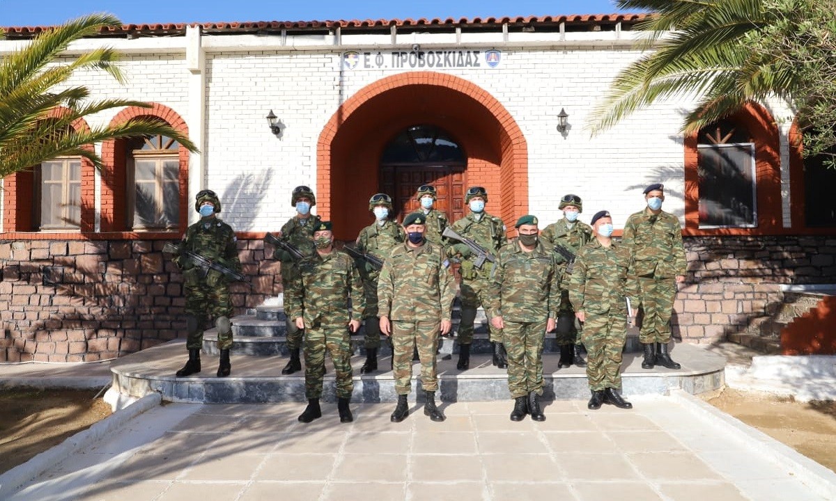 Ένοπλες δυνάμεις: Ισχυρό μήνυμα σε ένα από τα πιο ταλαιπωρημένα νησιά του Αιγαίου, τη Λέσβο, έστειλε ο Α/ΓΕΕΘΑ, Κωνσταντίνος Φλώρος.