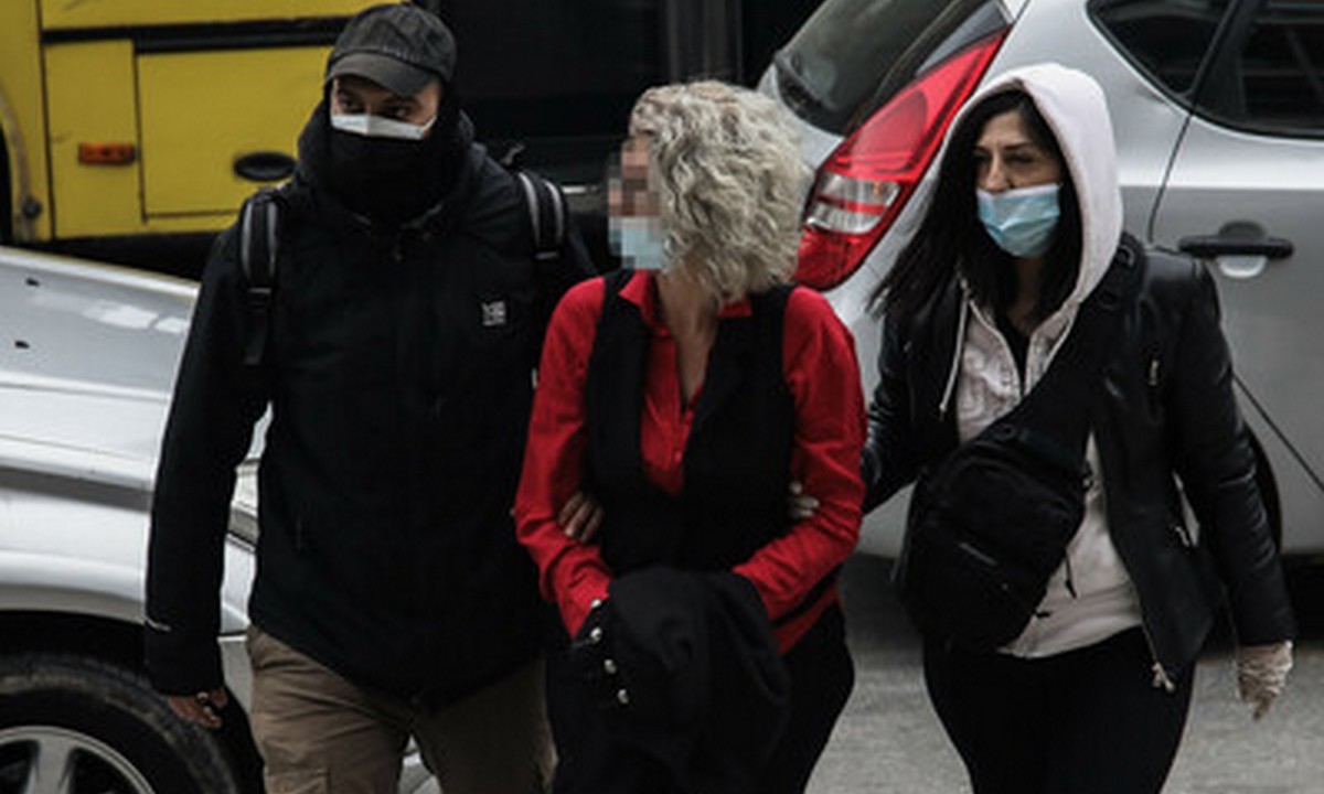 Θεσσαλονίκη: Στον εισαγγελέα η μητέρα που δεν έκανε self test στον γιο της (vid)