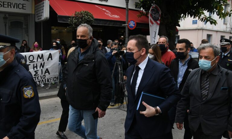 Πέτσας για διαμαρτυρίες στην Πάτρα: «Κατευθυνόμενες από τον ΣΥΡΙΖΑ»