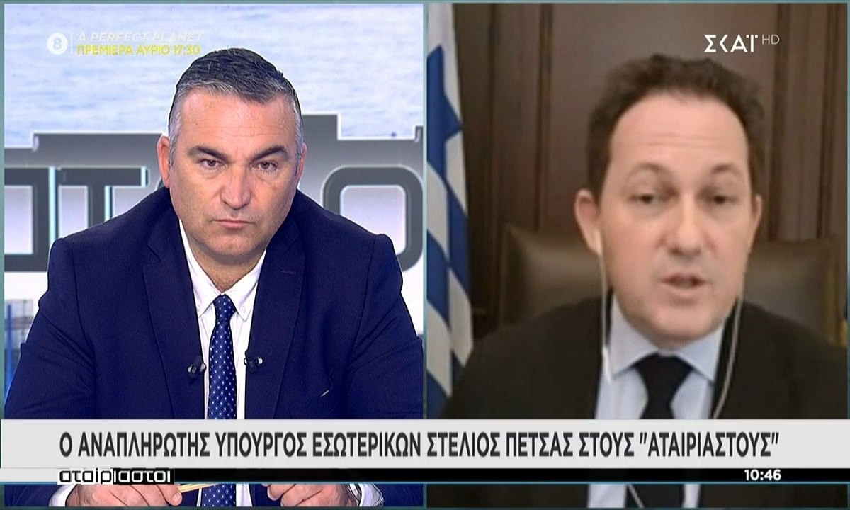 Πέτσας: «Μετά τις 14 Μαΐου θα ληφθούν αποφάσεις για τα SMS»