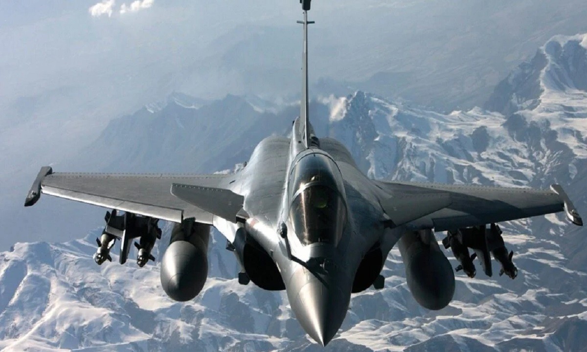 Rafale: Τρέλαναν τους Γάλλους οι Έλληνες πιλότοι – Πετάνε μόνοι τους τα γαλλικά μαχητικά