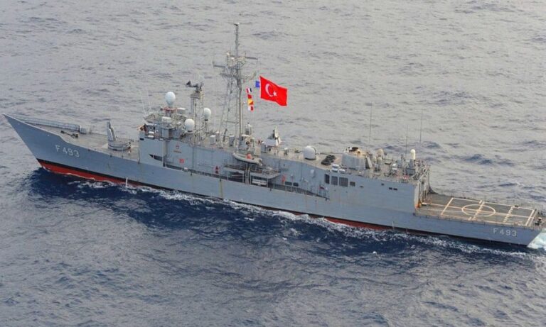 Ελληνοτουρκικά: Τουρκική φρεγάτα προσπάθησε να διώξει γαλλικό ερευνητικό πλοίο από την ελληνοαιγυπτιακή ΑΟΖ (vid)