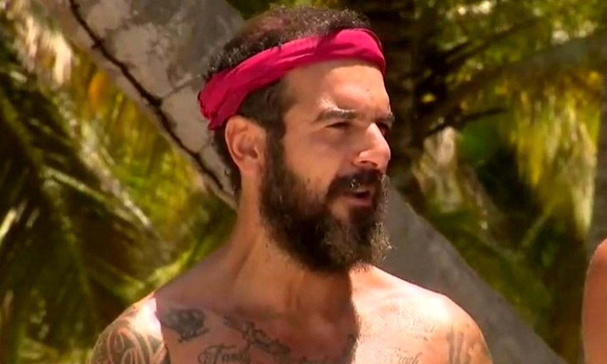 Survivor 16/4: Ο Πνευματικός του Τριαντάφυλλου δακρυσμένος μιλάει για τον αγωνιστή της ζωής Ντάφυ (vid)