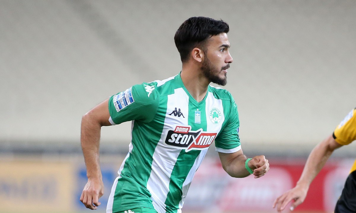 Λούκας Βιγιαφάνιες: Οι δύο όψεις του νομίσματος