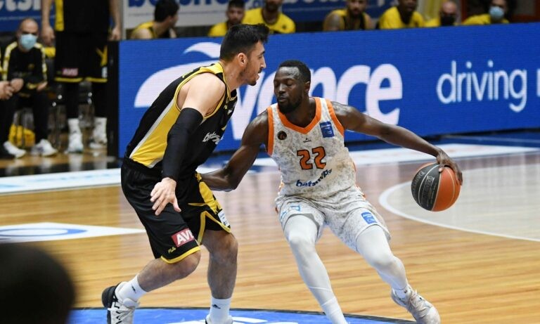 Ο Τζέριαν Γκραντ στο μικροσκόπιο του Ολυμπιακού