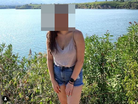 Σοκαρισμένο είναι το πανελλήνιο από το αποτρόπαιο έγκλημα που σημειώθηκε ξημερώματα Τρίτης (11/5) στα Γλυκά Νερά σε σπίτι οικογένειας.