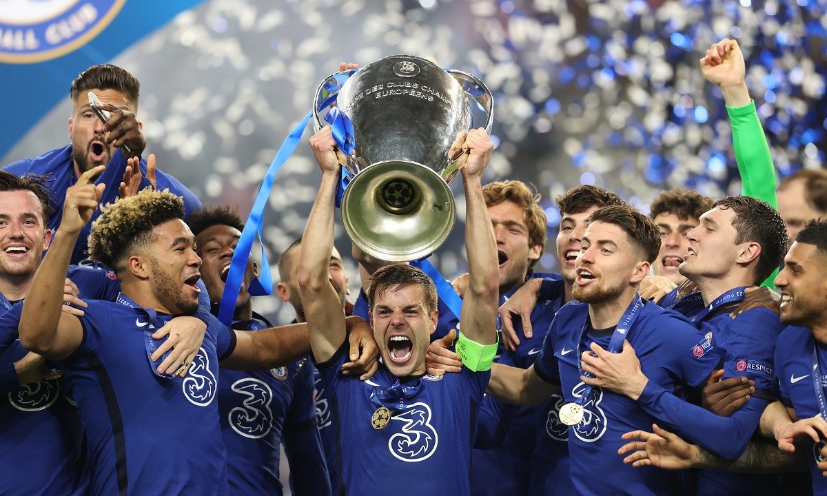 Τσέλσι: Μπλε… «έκσταση» κατά την απονομή (vid)