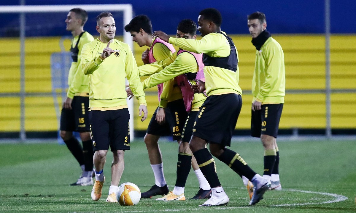 ΑΕΚ: Προπονήθηκε ο Μπακάκης, τι γίνεται με Γκαρσία και Ολιβέιρα