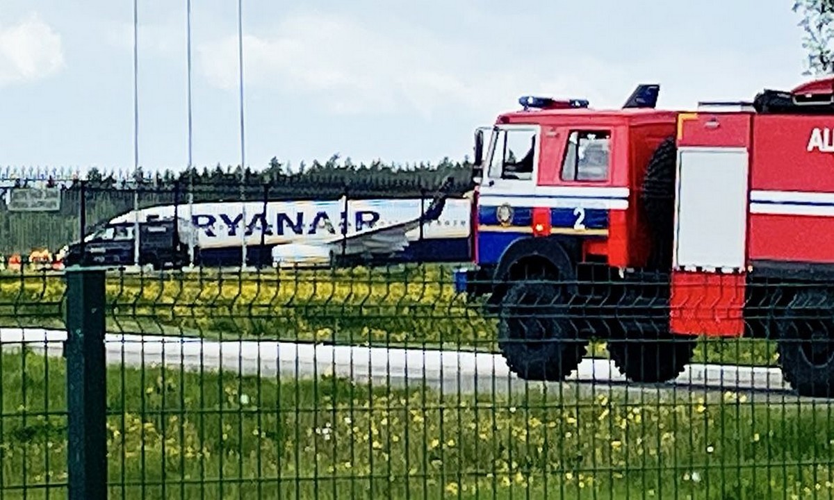 Υπουργείο Εξωτερικών: Χαρακτηρίζει «πράξη κρατικής αεροπειρατείας» την αναγκαστική προσγείωση της πτήσης Ryanair FR 4978.