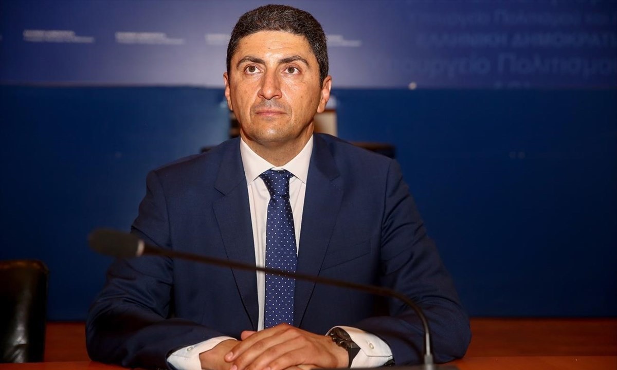 Αυγενάκης: «Μετά τον Ιούνιο αισιοδοξώ πως θα ανοίξει η κουβέντα για κόσμο στα γήπεδα»