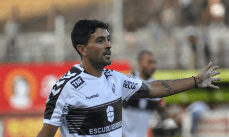 Μπράιαν Λούι: Γέφυρες για να γυρίσει στην Ελλάδα