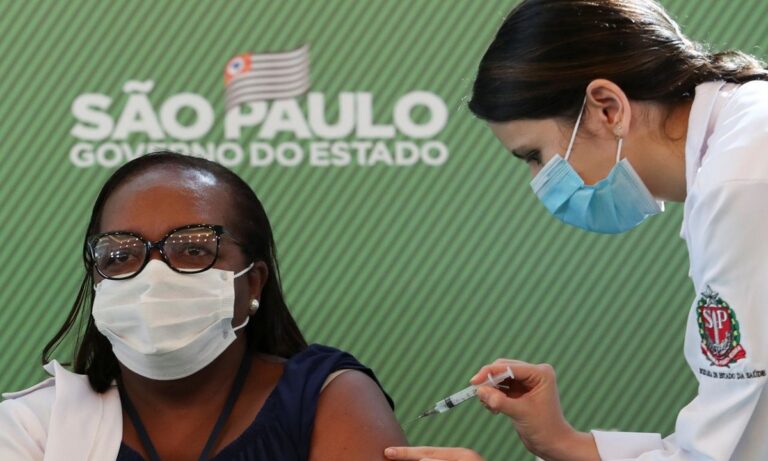 Βραζιλία: Μεγάλες καθυστερήσεις στους εμβολιασμούς – Σοβαρές ελλείψεις