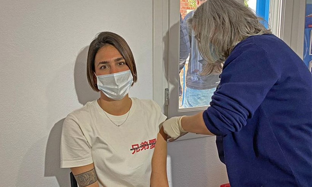 Εμβόλιο AstraZeneca: Αυτός είναι ο λόγος που δεν συνεχίζεται ο εμβολιασμός