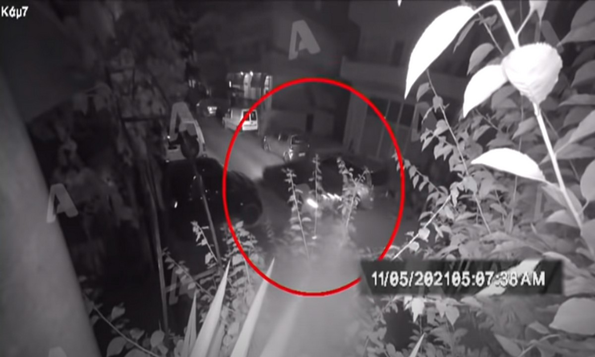 Έγκλημα στα Γλυκά Νερά: Η εκπομπή «Φως στο Τούνελ» παρουσίασε νέα videos από κάμερες ασφαλείας που βρίσκονταν κοντά στο σημείο.