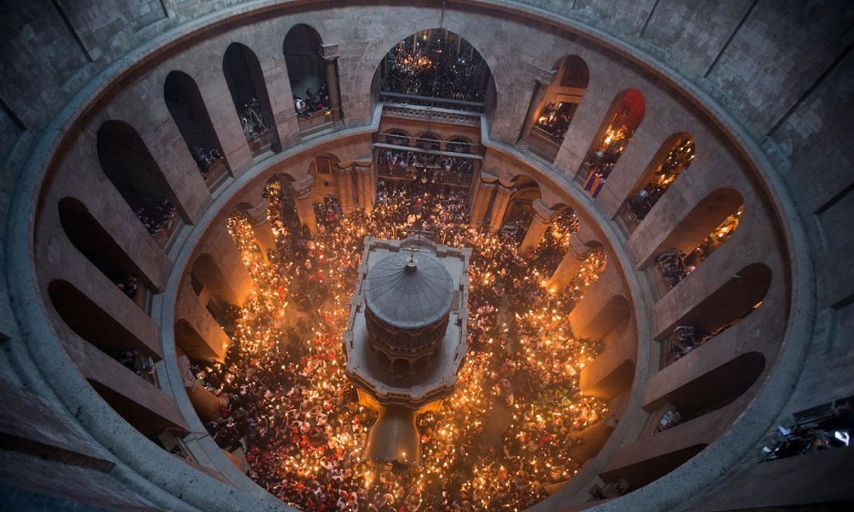 Άγιο Φως: Live η τελετή αφής από τον Πανάγιο Τάφο