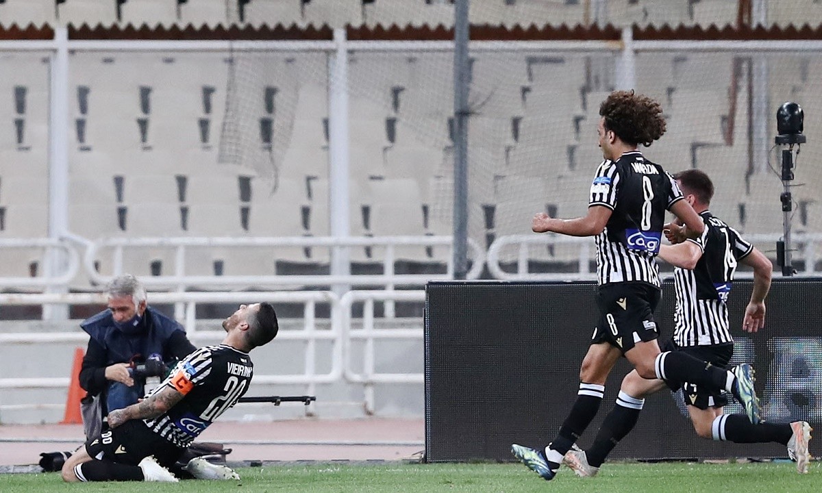 Ολυμπιακός – ΠΑΟΚ: Ο Βιεϊρίνια ανοίγει το σκορ με εύστοχη εκτέλεση πέναλτι (vid)