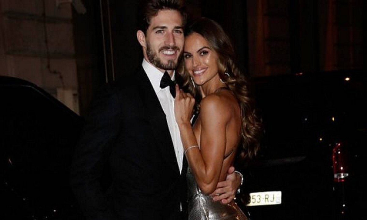 Euro 2020: Ρίχνει το Instagram η αρραβωνιαστικιά του Κέβιν Τραπ, Ιζαµπέλ Γκουλάρτ! (pic)