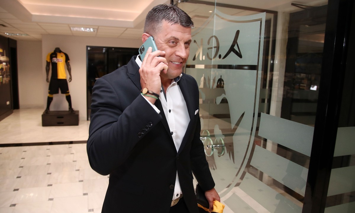 Ο Βλάνταν Μιλόγεβιτς είναι έτοιμος να προβεί σε καταγγελία στην FIFA, για τα χρήματα που το οφείλει, η Αλ Αχλί