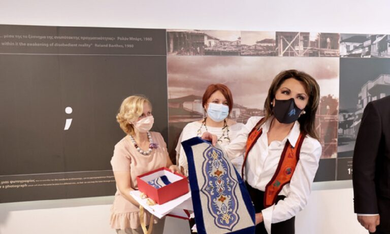 Γιάννα Αγγελοπούλου-Δασκαλάκη: Δείτε τη σε ρόλο «Καραγκούνας» (vids)