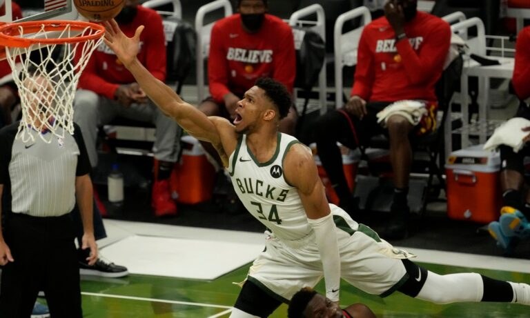 Μπακς – Χοκς 125-91: Αντίδραση… πρωταθλητών! Το Μιλγουόκι διέλυσε την Ατλάντα για την ισοφάριση! (vid)