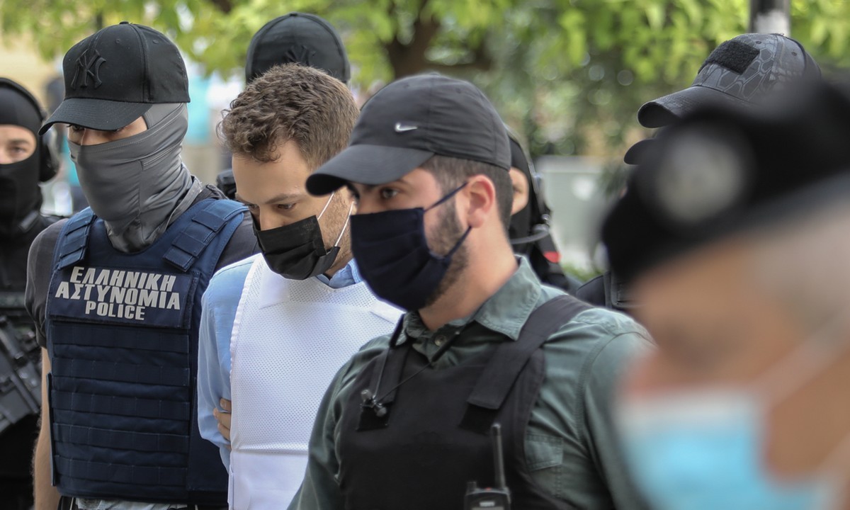 Έγκλημα στα Γλυκά Νερά: Καθημερινά έρχονται στο φως της δημοσιότητας περισσότερες λεπτομέρειες από εκείνη την αποφράδα νύχτα.