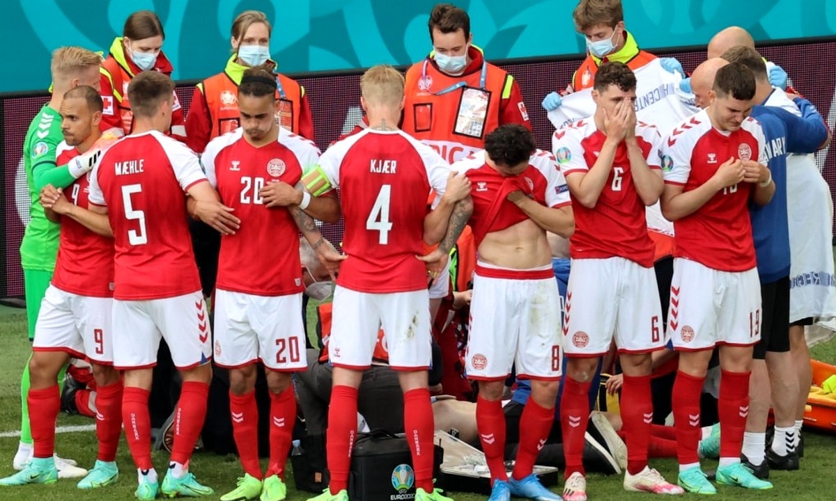 Euro 2020: Ο Έρικσεν έπεσε, μόλις έπεσε – Από χθες, όλα τα παιδιά θα ήθελαν να είναι ο Κιάερ κι ο Σμάιχελ!